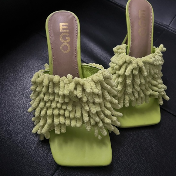 Cute stylish heels! - Picture 4 of 4